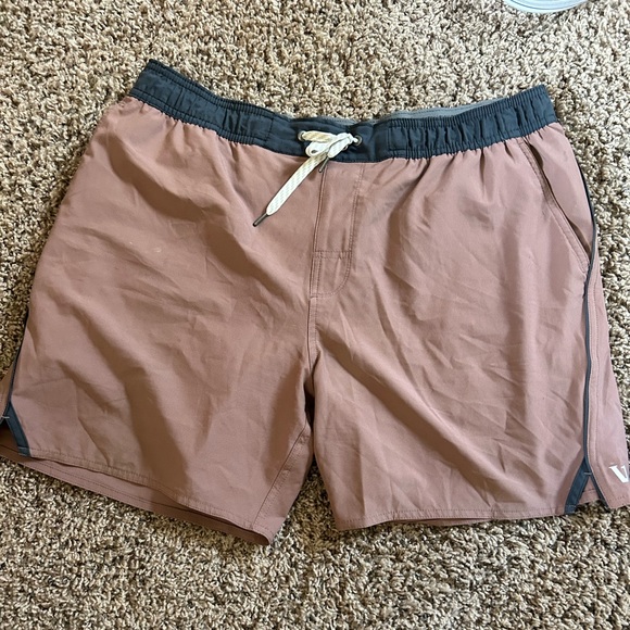 Vuori Men’s shorts. - Picture 1 of 4